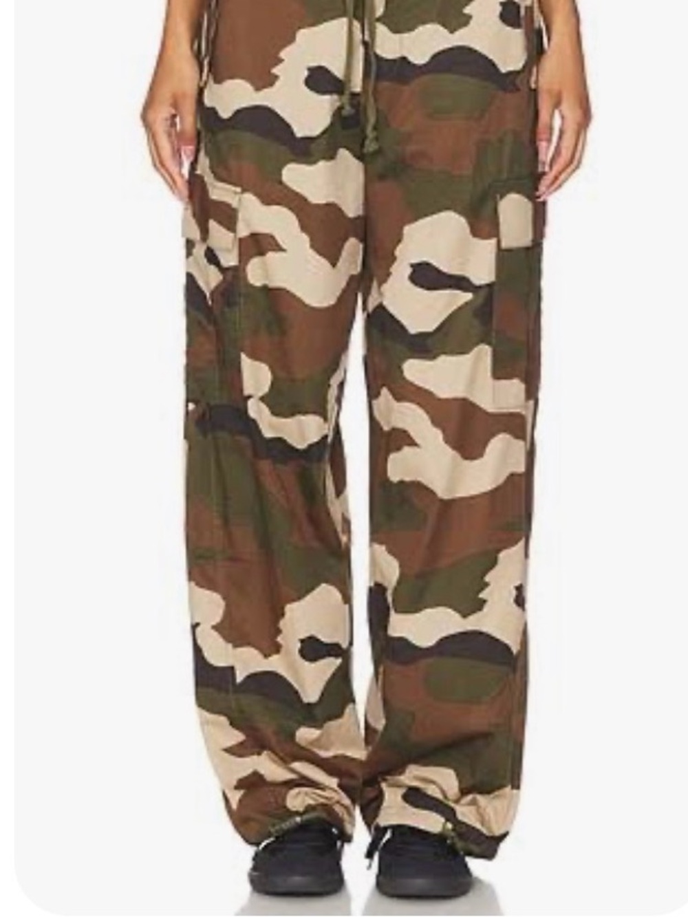 Good American Parachute Pant in Fatigue Green